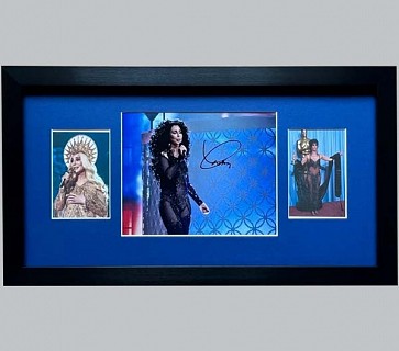 Cher Signed Colour Concert Photo + 2 Photos