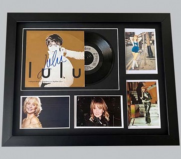 Lulu "Independence" Signed 7" Record Sleeve + 7" Record & 4 Colour Photos