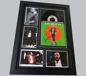 Luciano Pavarotti "Nessun Dorma" Signed 7" Record Sleeve + 7" Record & 4 Photos