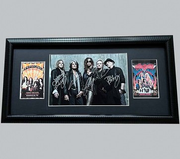 Aerosmith Signed Colour Photo + 2 Concert Postcards
