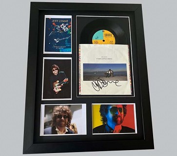 Jeff Lynne "Every Little Thing" Signed 7" Record Sleeve + 7" Record, Poster & 3 Photos