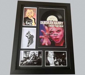Debbie Harry "I Want That Man" Signed 7" Record Sleeve + 7" Record & 4 Photos