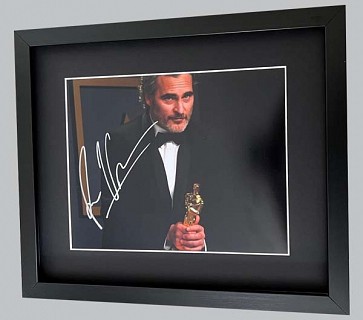 Joaquin Phoenix Signed Colour Photo