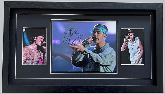 Justin Bieber Signed Concert Photo + 2 Colour Photos